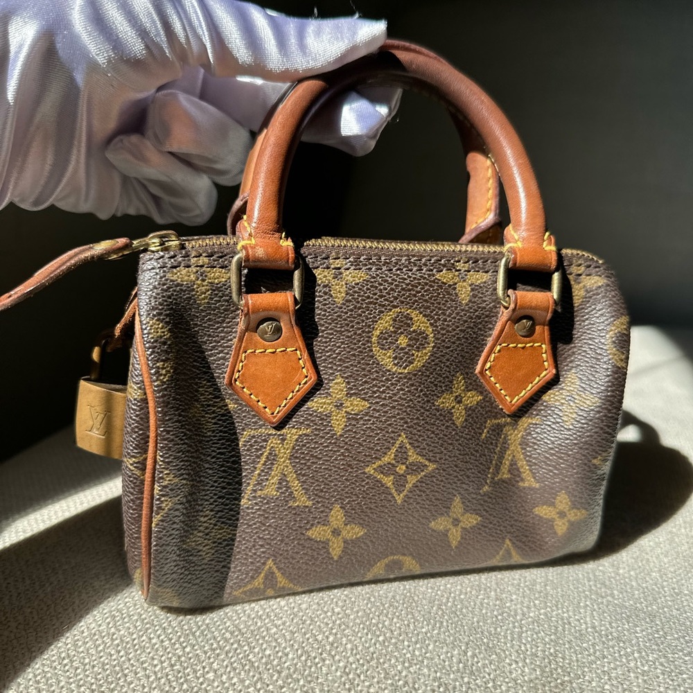 Louis Vuitton Nano Speedy Handbag - Picture 4 of 11